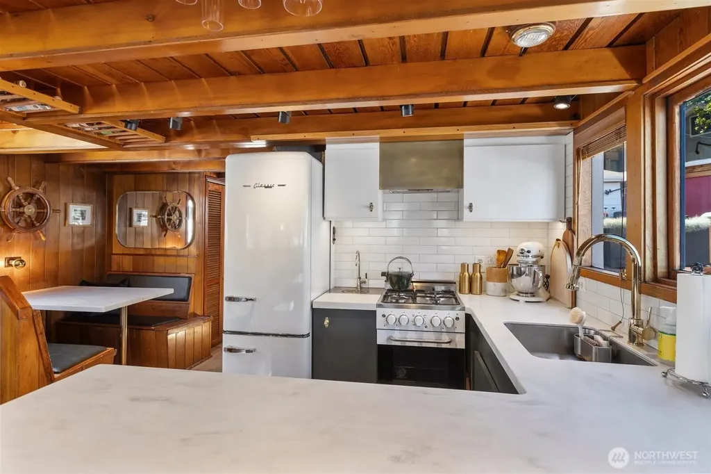 3308 Fuhrman Avenue E Seattle WA 98102