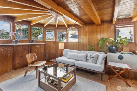 3308 Fuhrman Avenue E Seattle WA 98102