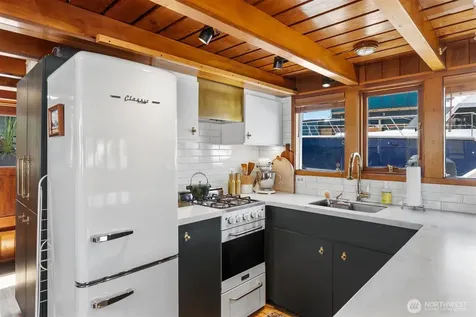3308 Fuhrman Avenue E Seattle WA 98102
