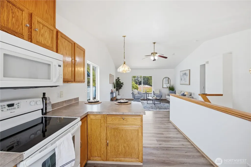 2105 79th Street Ct E Tacoma WA 98404
