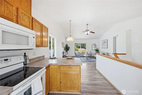 2105 79th Street Ct E Tacoma WA 98404