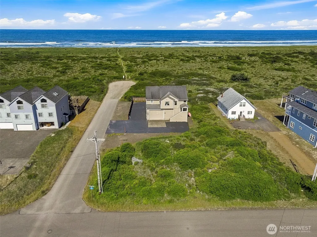 598 Marine View Drive SW Ocean Shores WA 98569