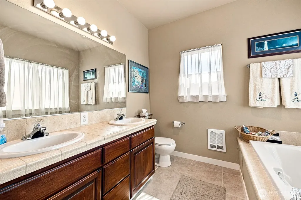 598 Marine View Drive SW Ocean Shores WA 98569