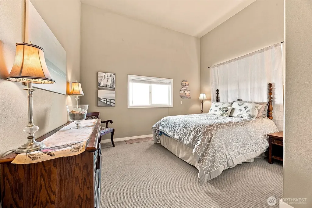 598 Marine View Drive SW Ocean Shores WA 98569