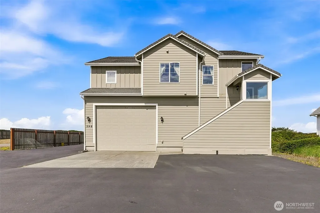 598 Marine View Drive SW Ocean Shores WA 98569
