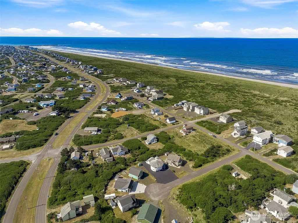 598 Marine View Drive SW Ocean Shores WA 98569