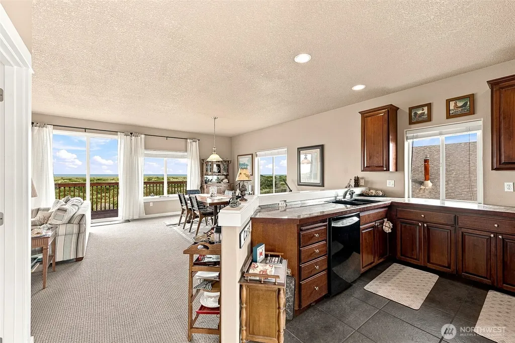 598 Marine View Drive SW Ocean Shores WA 98569
