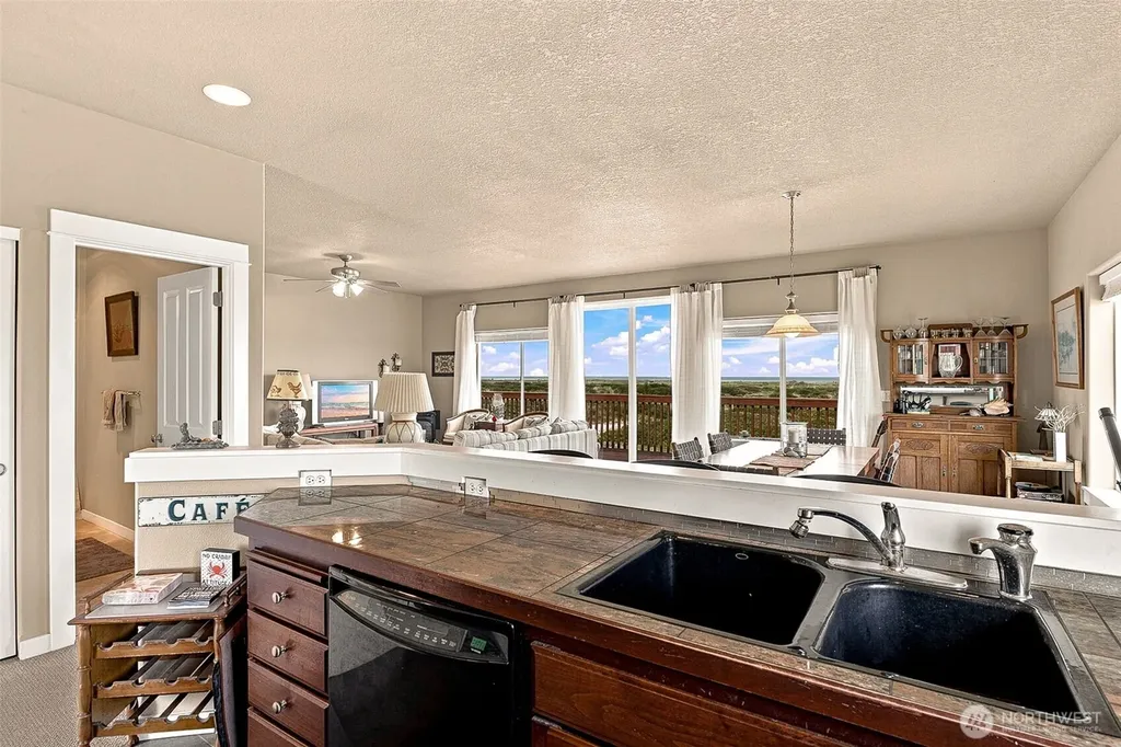 598 Marine View Drive SW Ocean Shores WA 98569