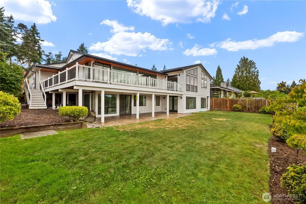 516 172nd Place NE Bellevue WA 98008