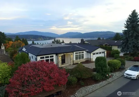 516 172nd Place NE Bellevue WA 98008