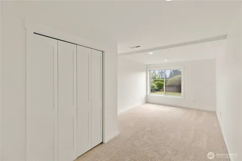 516 172nd Place NE Bellevue WA 98008