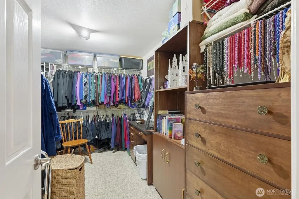 25309 144th Avenue SE Kent WA 98042