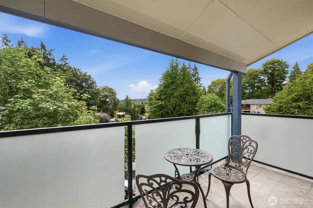 15142 65th Avenue S Tukwila WA 98188