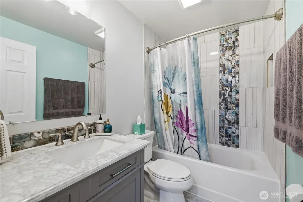 15142 65th Avenue S Tukwila WA 98188