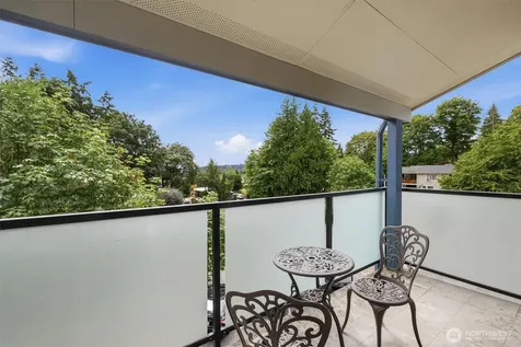 15142 65th Avenue S Tukwila WA 98188