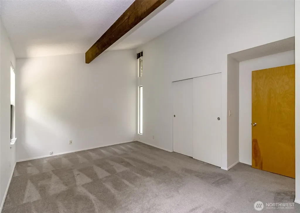 14333 93rd Avenue NE Kirkland WA 98035