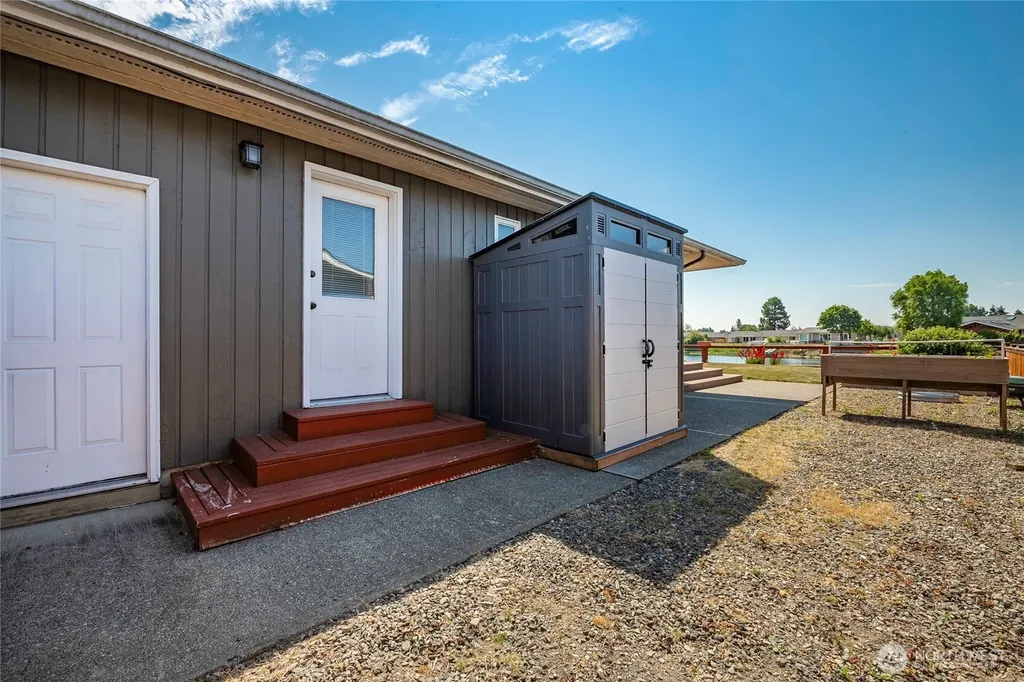 5479 Salish Road Blaine WA 98230