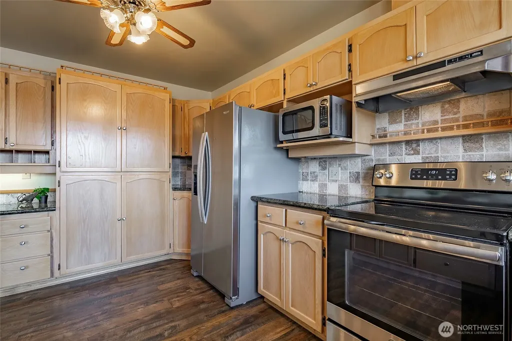 5479 Salish Road Blaine WA 98230