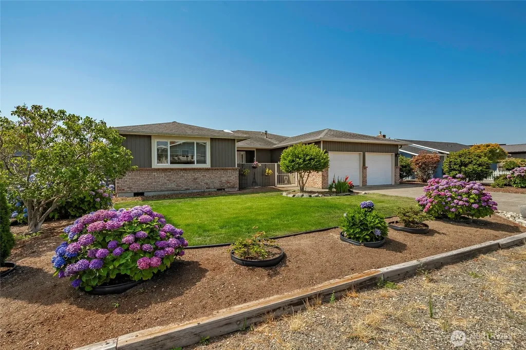 5479 Salish Road Blaine WA 98230