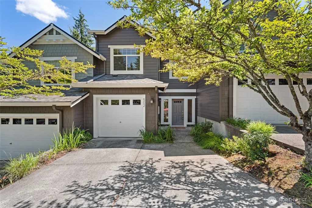 5535 Lakemont Boulevard SE Bellevue WA 98006