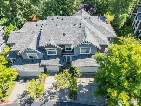 5535 Lakemont Boulevard SE Bellevue WA 98006