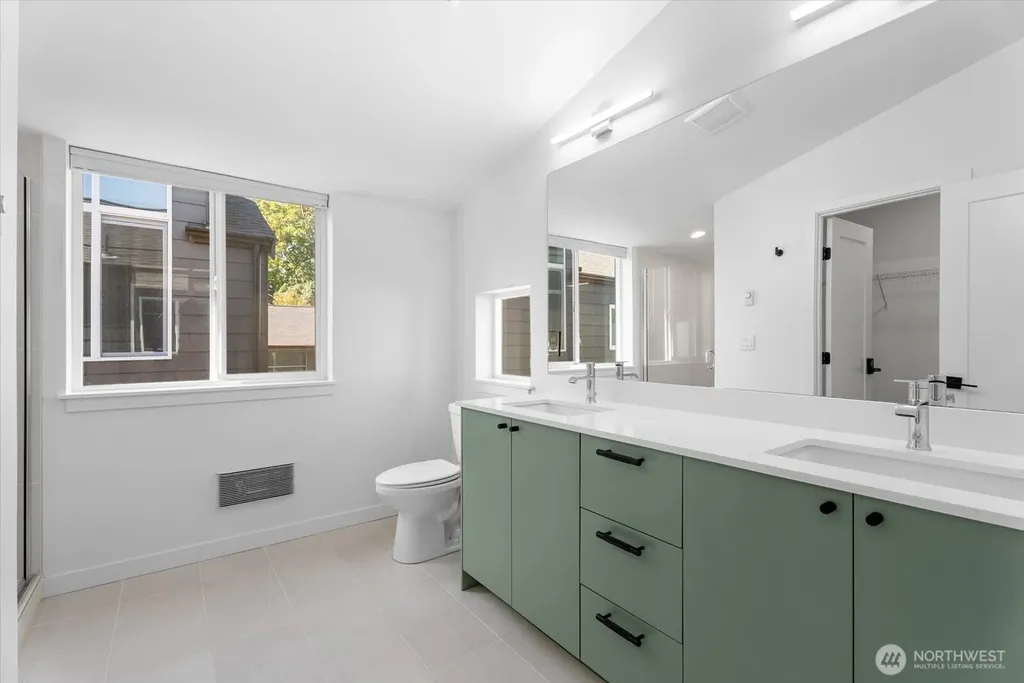 11824 31st Place NE Seattle WA 98125