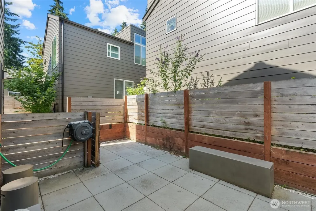 11824 31st Place NE Seattle WA 98125