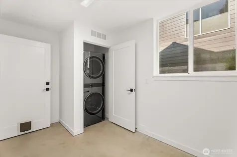 11824 31st Place NE Seattle WA 98125