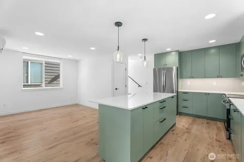 11824 31st Place NE Seattle WA 98125