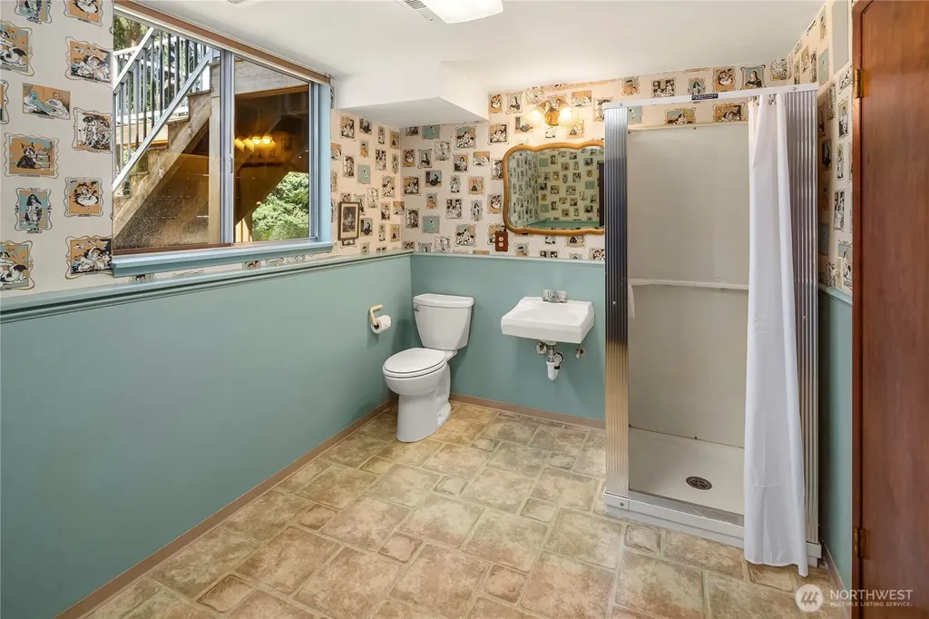 344 S 183rd Street Burien WA 98148