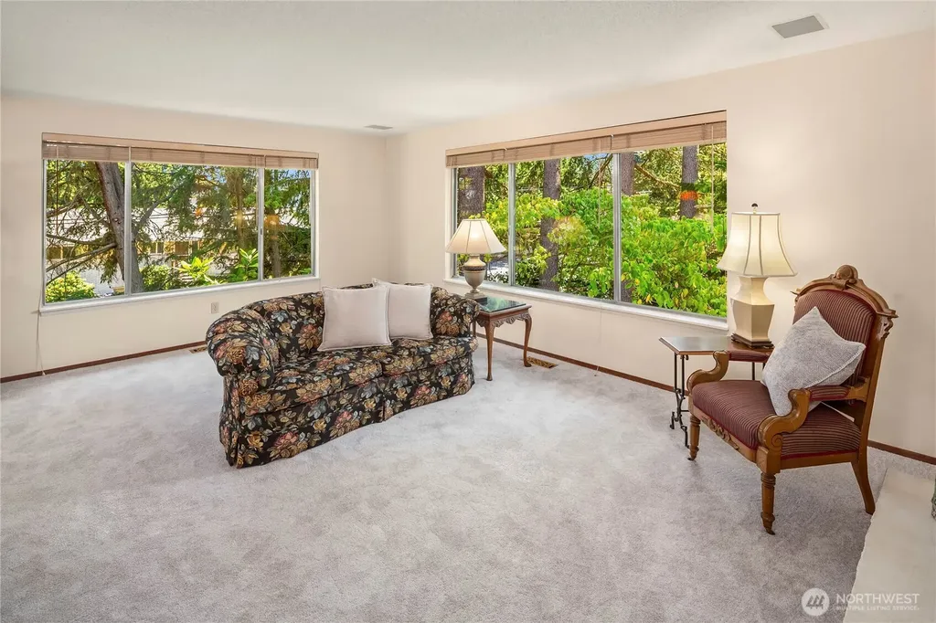 344 S 183rd Street Burien WA 98148