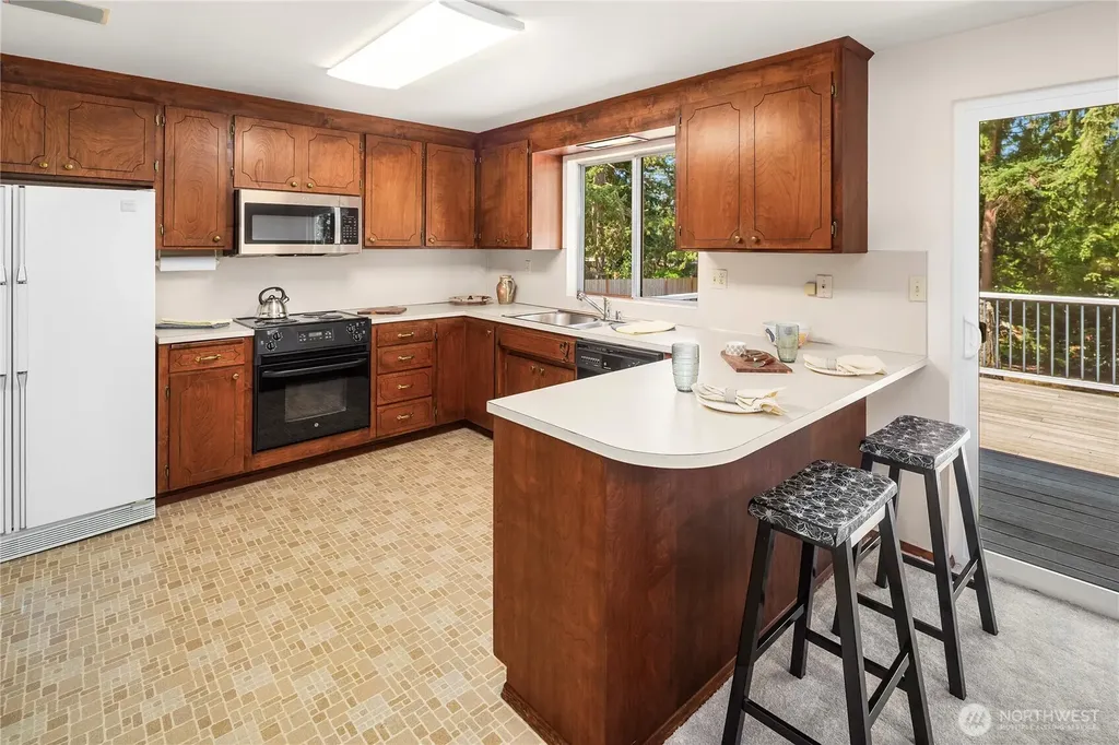 344 S 183rd Street Burien WA 98148