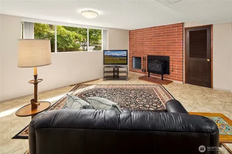 344 S 183rd Street Burien WA 98148