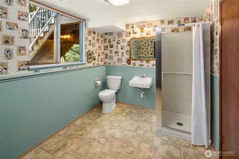 344 S 183rd Street Burien WA 98148