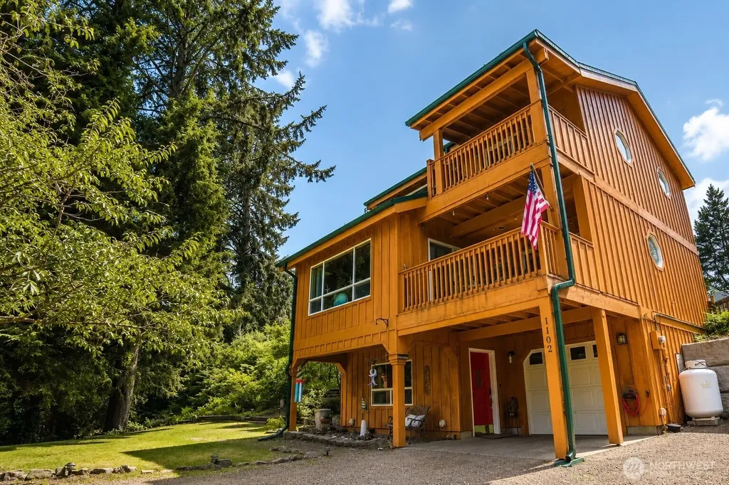 1102 309th Place Ocean Park WA 98640