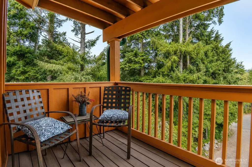 1102 309th Place Ocean Park WA 98640
