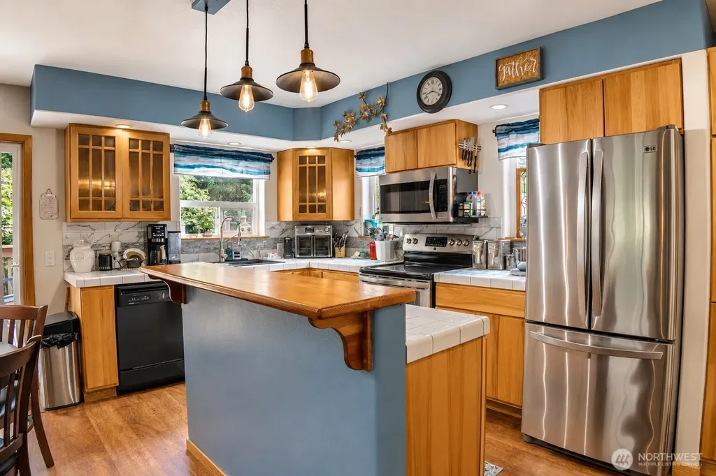 1102 309th Place Ocean Park WA 98640