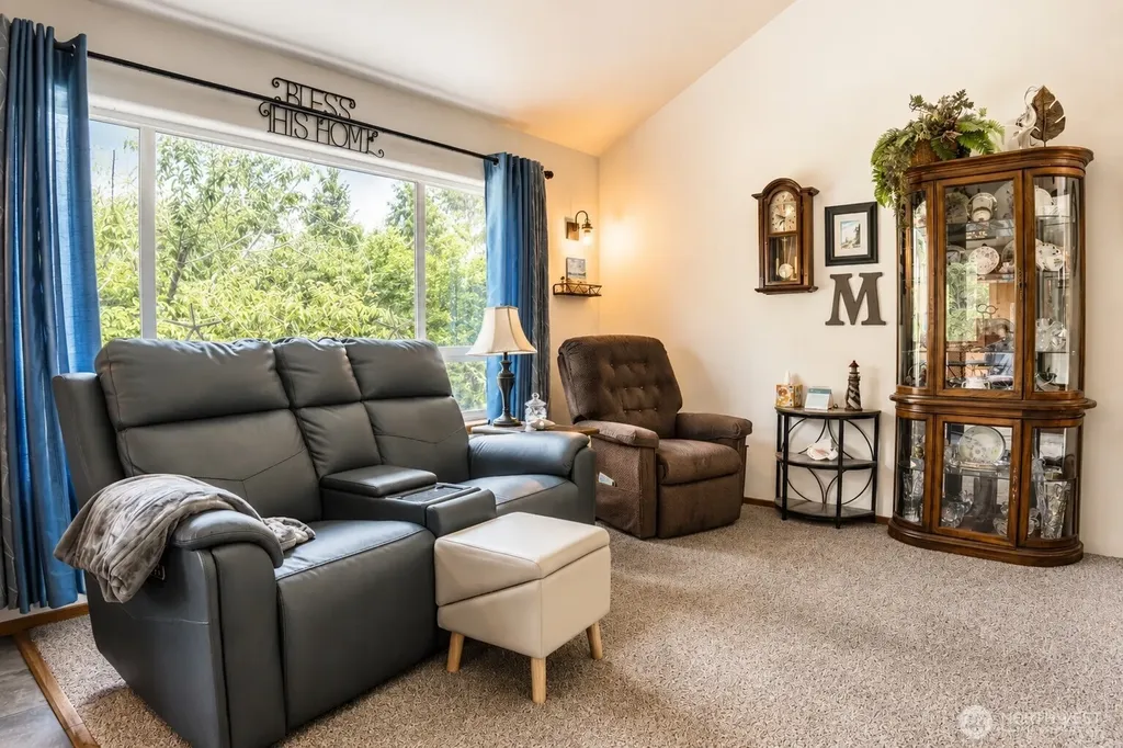 1102 309th Place Ocean Park WA 98640