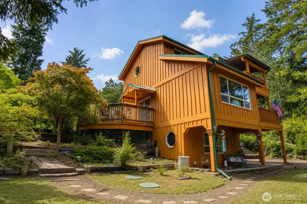 1102 309th Place Ocean Park WA 98640