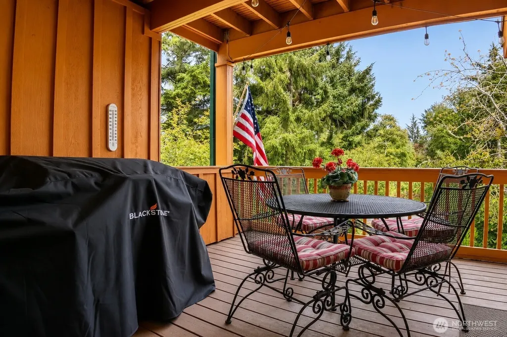 1102 309th Place Ocean Park WA 98640