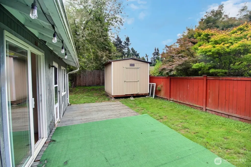 6304 232nd Street SW Mountlake Terrace WA 98043