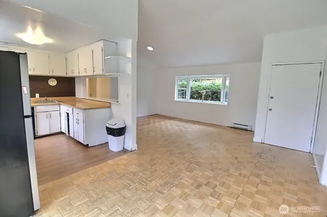 6304 232nd Street SW Mountlake Terrace WA 98043