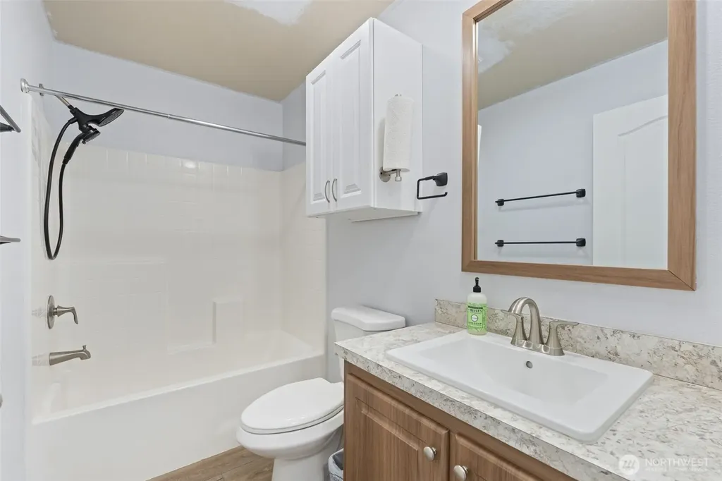 1112 S Yew Street Centralia WA 98531