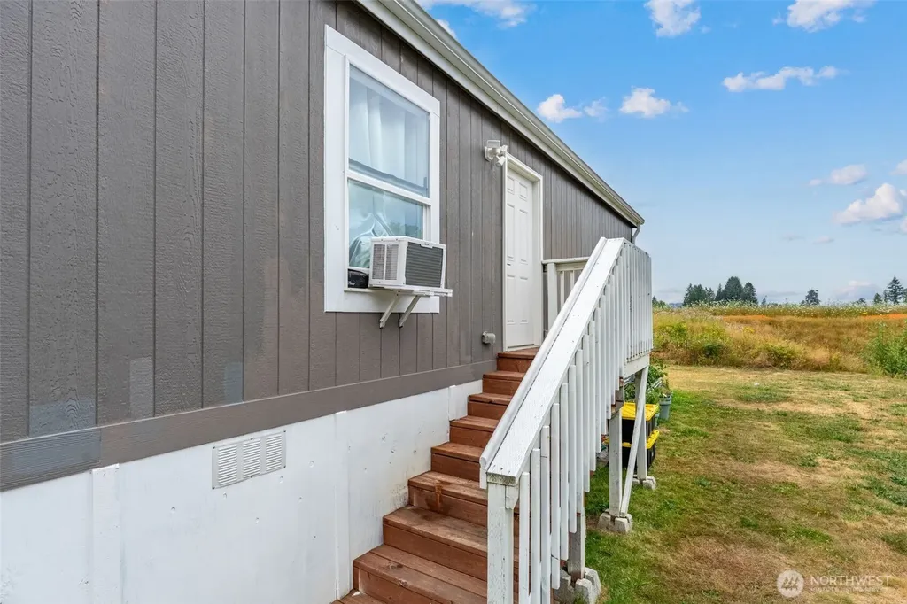 1112 S Yew Street Centralia WA 98531