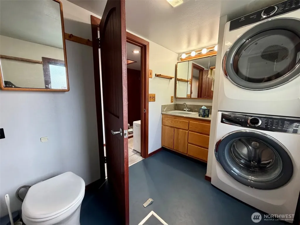 360 W Ewing Street Seattle WA 98119