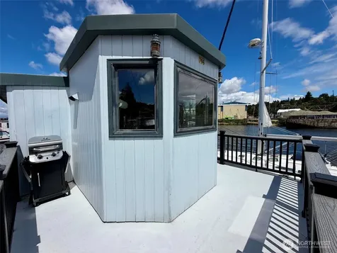 360 W Ewing Street Seattle WA 98119