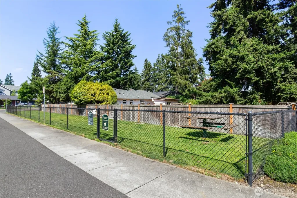7628 222nd Street SW Edmonds WA 98026