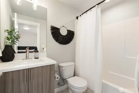 7628 222nd Street SW Edmonds WA 98026