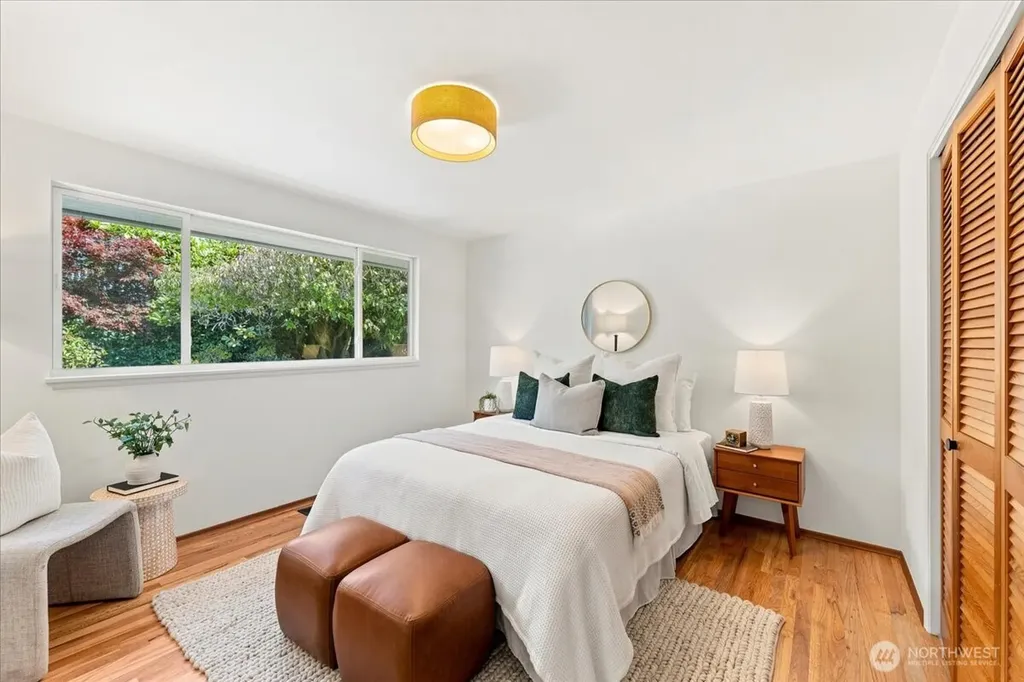 2127 99th Street Seattle WA 98117