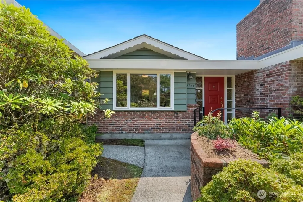 2127 99th Street Seattle WA 98117
